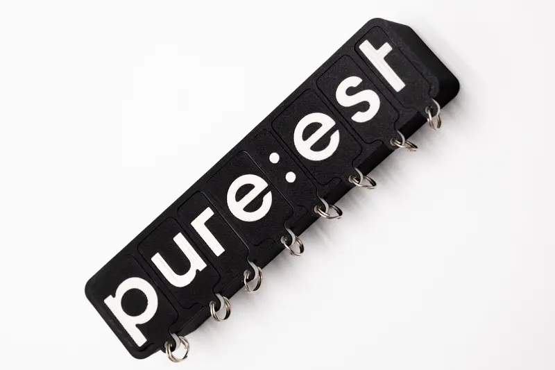 Heavy-Duty Magnetic Keychain Holder For Vehicles 1